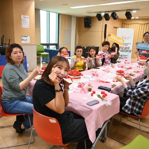 [사회참여지원팀] 인식개선사업 '함께 살구 싶UP!' 인식UP! 이해UP! (정참시 연계 앙금플라워떡케이크 …