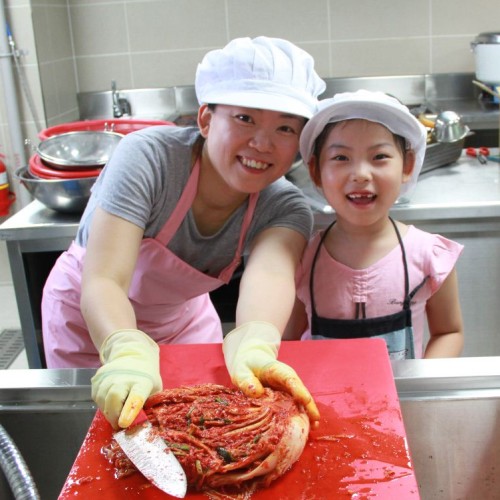 식당 자원봉사선생님들을 칭찬합니다