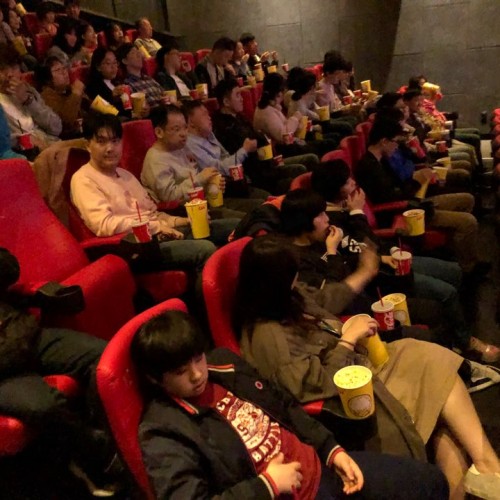 [주간보호센터] 문화여가활동 [나의노래는 멀리멀리] 영화와 기타연주 라이브 감상